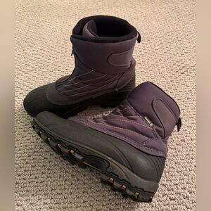 Kamik Woman’s Dark Gray & Black Winter Boots SZ 7